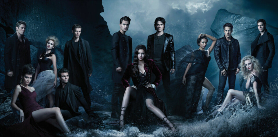 4. The vampire diariesVampyrbröderna Damon och Stefan Salvatore kommer till Mystic Falls och staden blir sig aldrig lik igen. Serien följer Elena, brödernas kärleksintresse. Serien har precis avslutas och alla säsonger finns tillgängliga.