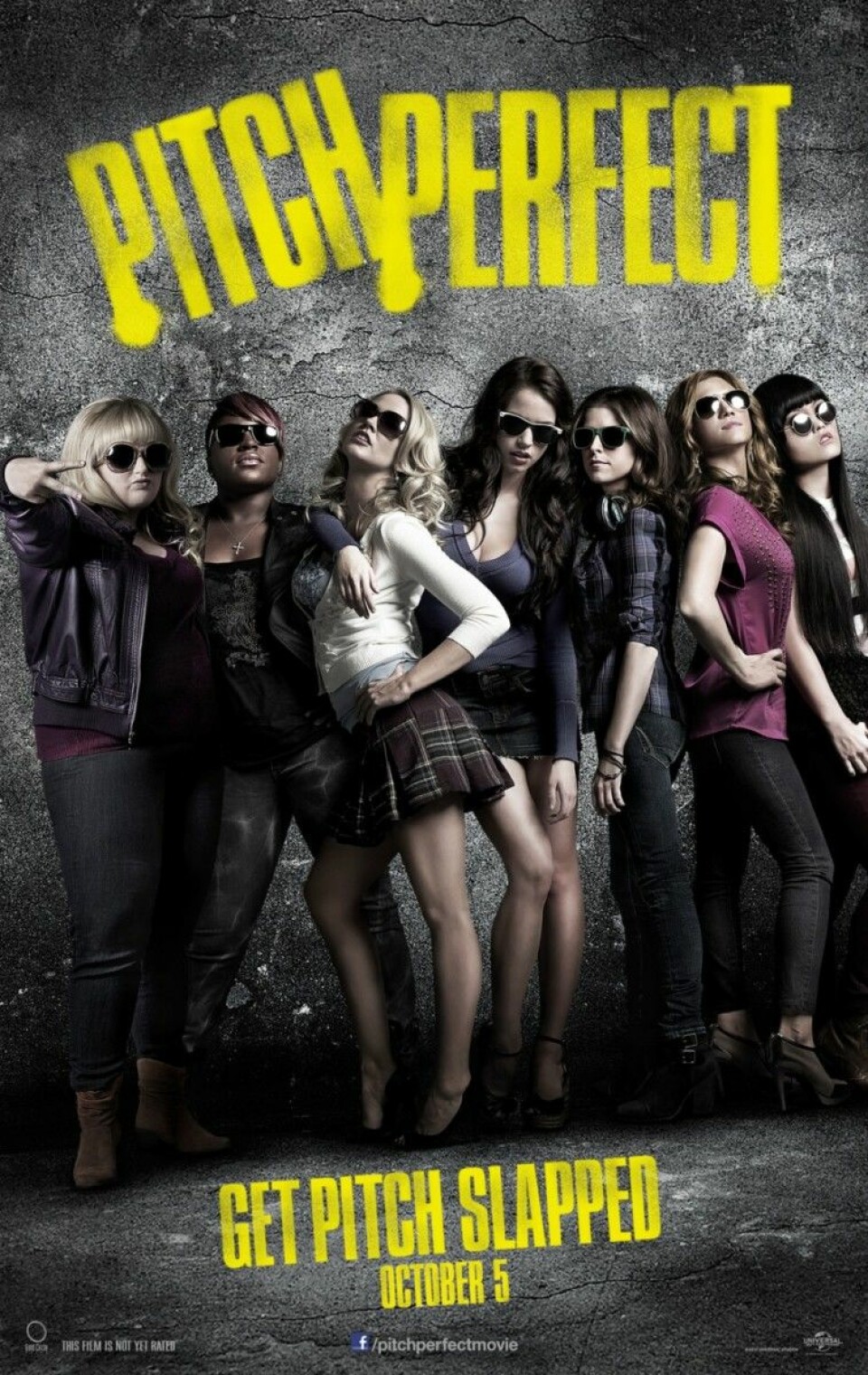 Pitch Perfect: Beca har precis börjat college och går med i en Acapella-grupp som heter The Bellas. De ska därefter tävla mot andra grupper på skolan.