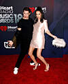 Adam Levine och Chloe Bridges
