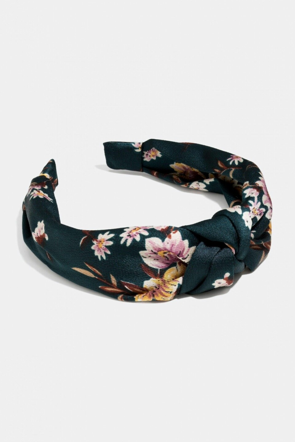 Diadem, hårband och scarfs – 20 fina håraccessoarer i butik just nu