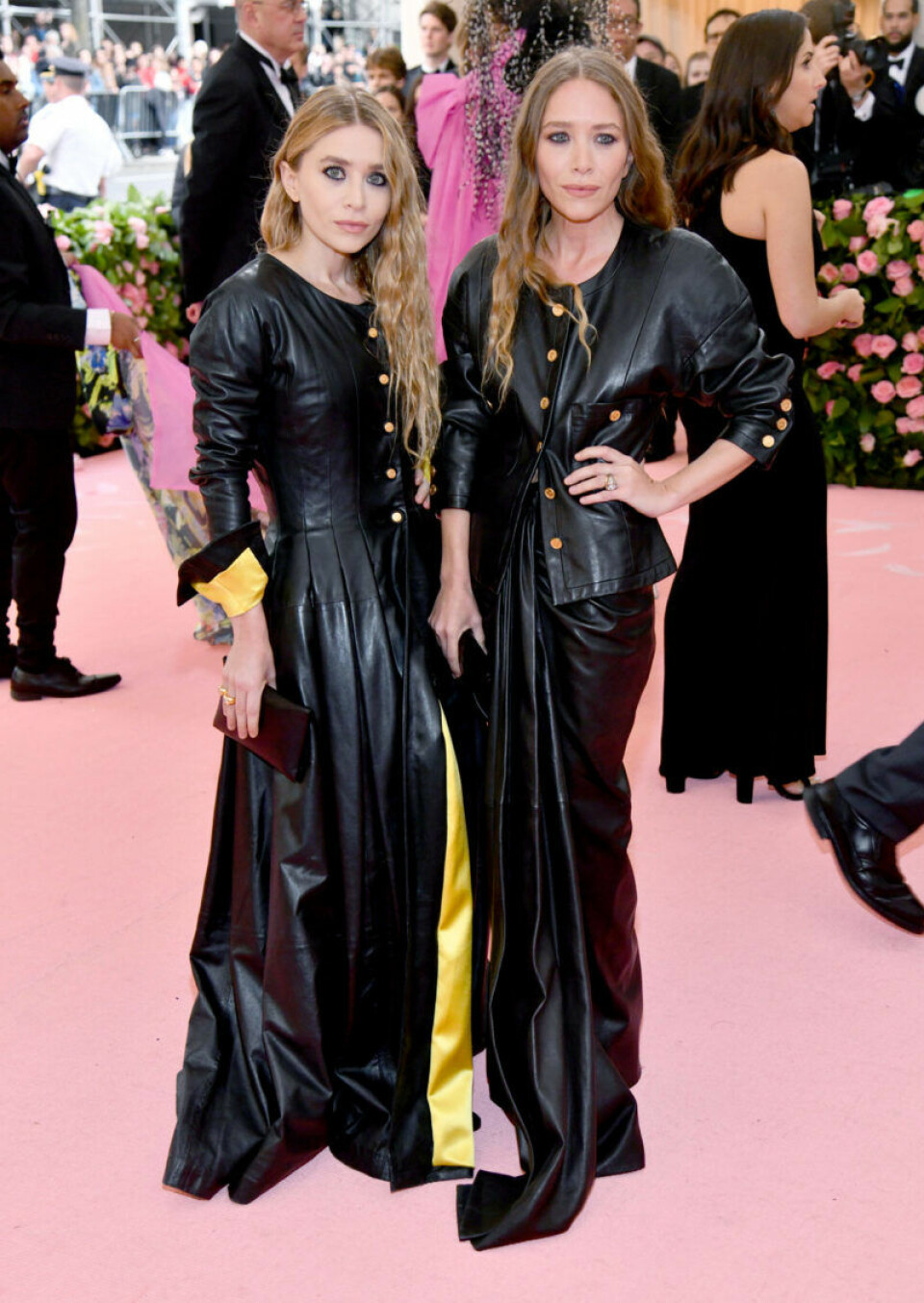 Mary-Kate Olsen och Ashley Olsen. Mary-Kate Olsen och Ashley Olsen.