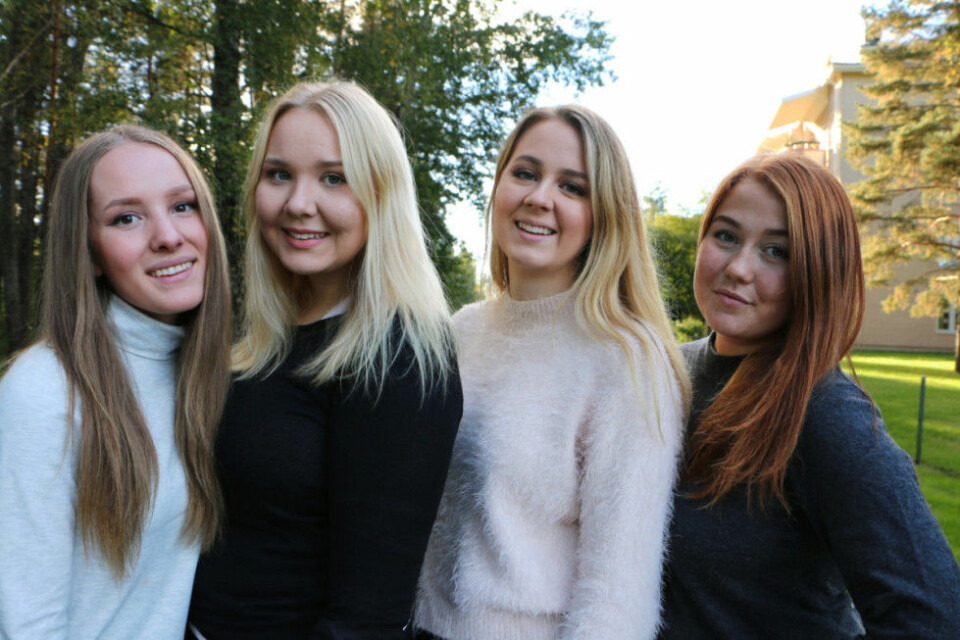 Tjejerna bakom appen, från vänster till höger: Amanda Appelberg, Sofia Grandin, Sara Juto och Johanna Fredricsson Tjejerna bakom appen, från vänster till höger: Amanda Appelberg, Sofia Grandin, Sara Juto och Johanna Fredricsson