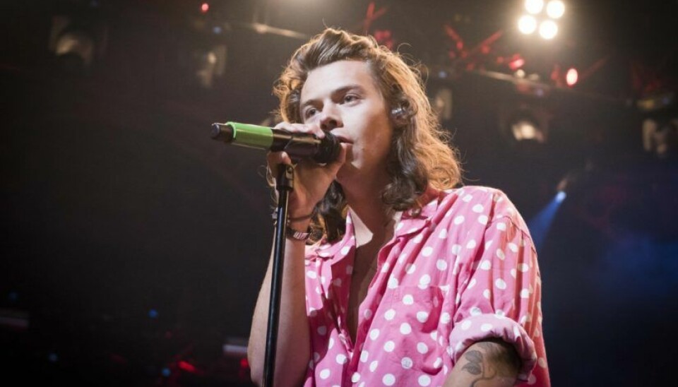 Så här har du ALDRIG sett Harry Styles förut