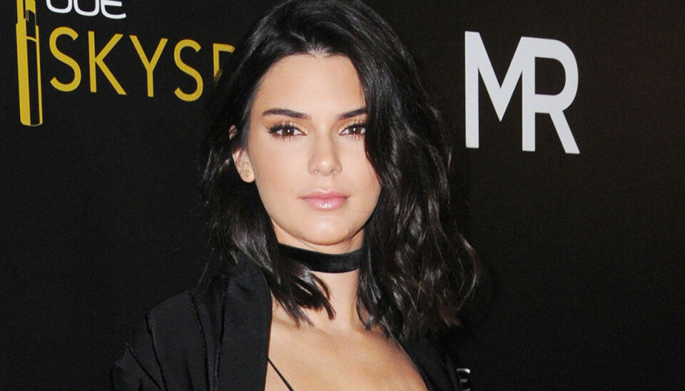 Spana in tjejen som är en kopia av Kendall Jenner (galet!)