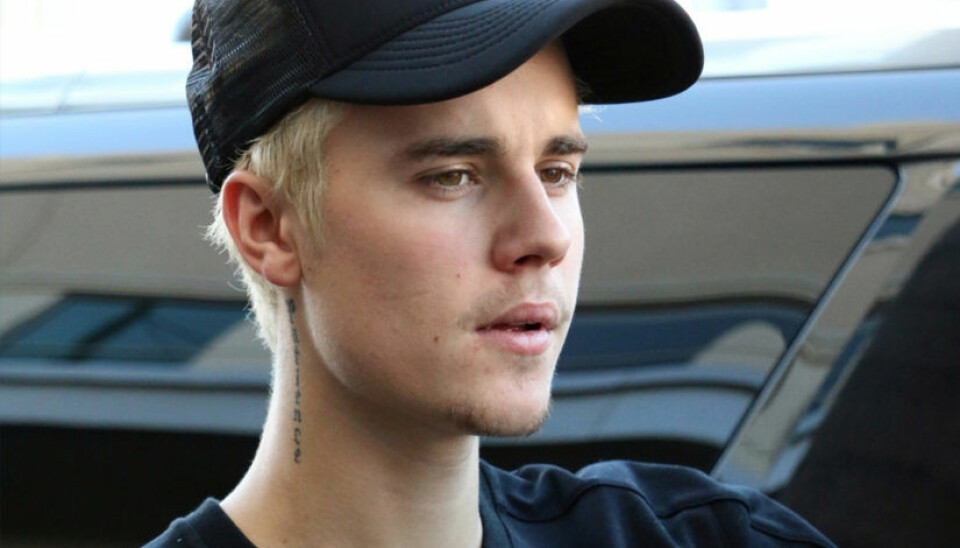 Justin Bieber skäller ut sina fans igen – se videon här