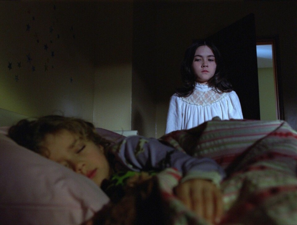Orphan (2009): Ett par adopterar en 9-årig flicka efter att de har förlorat sitt eget barn. Hon visar sig dock inte vara så oskyldig som hon verkar.
