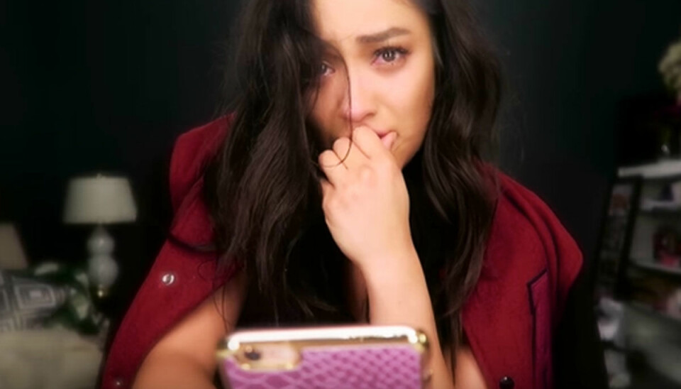 Se Shay Mitchells sorgliga hejdå till sina PLL-kollegor (du kommer gråta!)