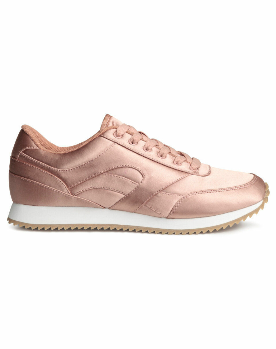 10 trendiga skor till våren (som finns i butik redan nu!)