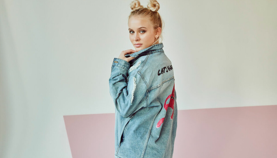 Zara Larsson släpper klädkollektion med H&M