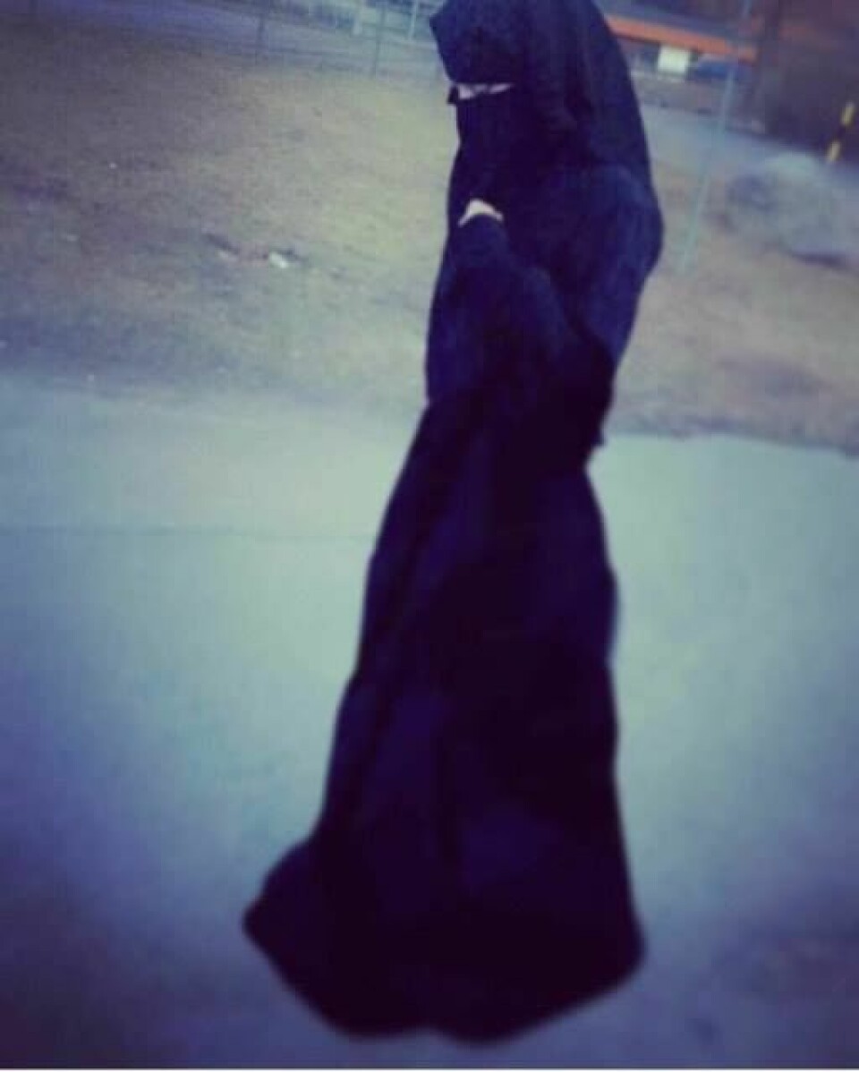 Många tror att Hayat tvingades till att bära niqab – men det var helt hennes eget beslut. Många tror att Hayat tvingades till att bära niqab – men det var helt hennes eget beslut.