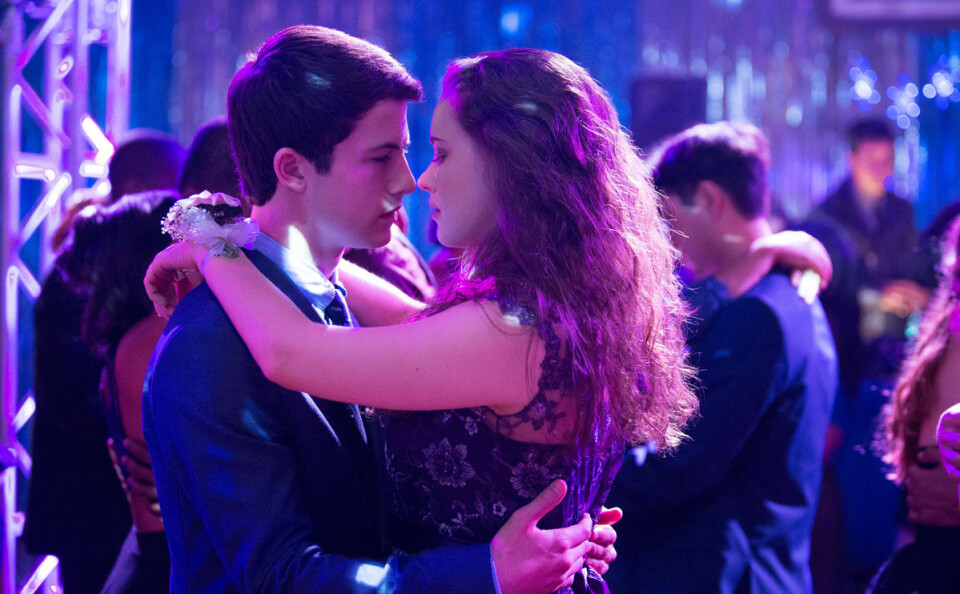 Dylan Minette spelar Clay Jensen i 13 reasons why. Dylan Minette spelar Clay Jensen i 13 reasons why.