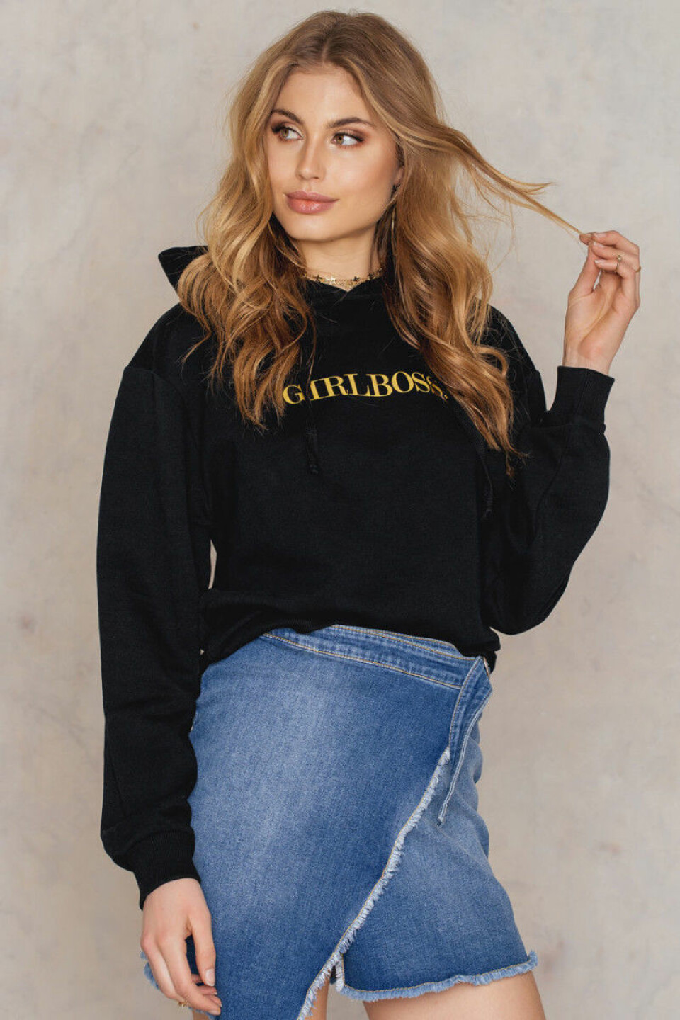 12 trendiga hoodies för under 400 kronor
