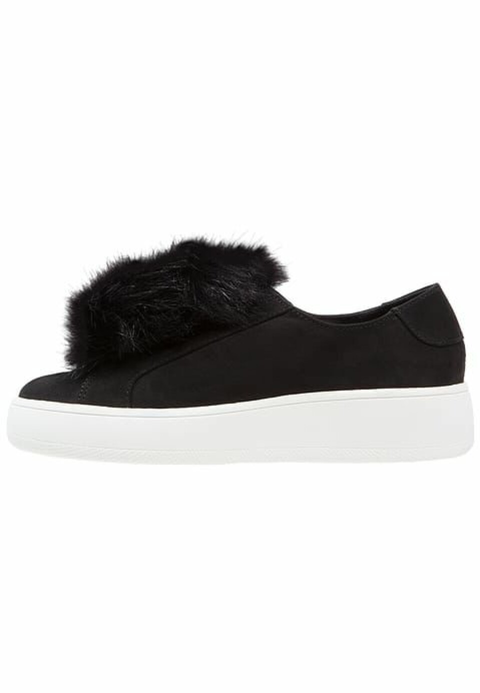Här shoppar du trendskon med pälsbollar