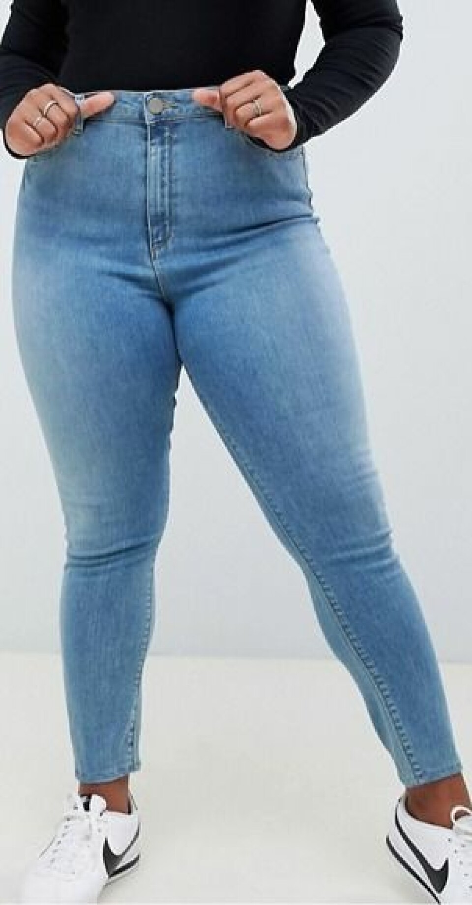 Nio par snygga jeans att bära i höst