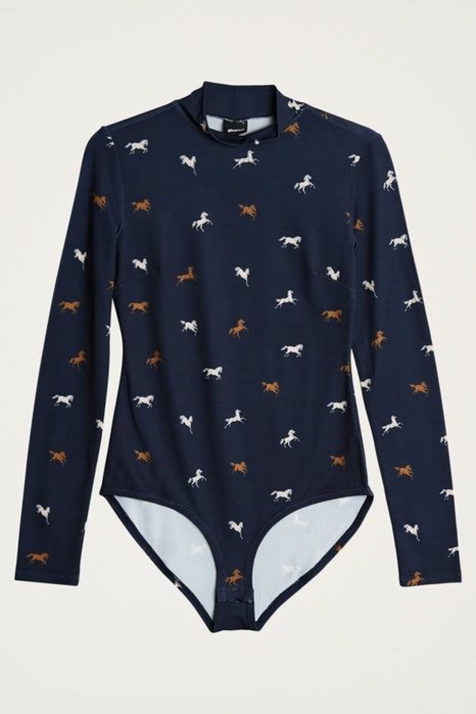 Gina tricot släpper ridkläder – se nya kollektionen här