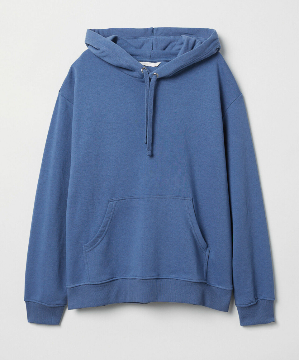 Våga färg! 10 trendiga hoodies som lyfter din outfit