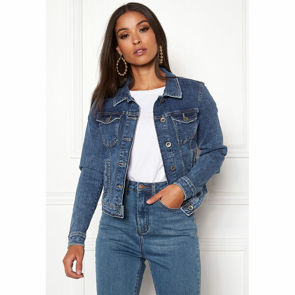 10 fina jeansjackor i butik just nu – i olika färger och modeller