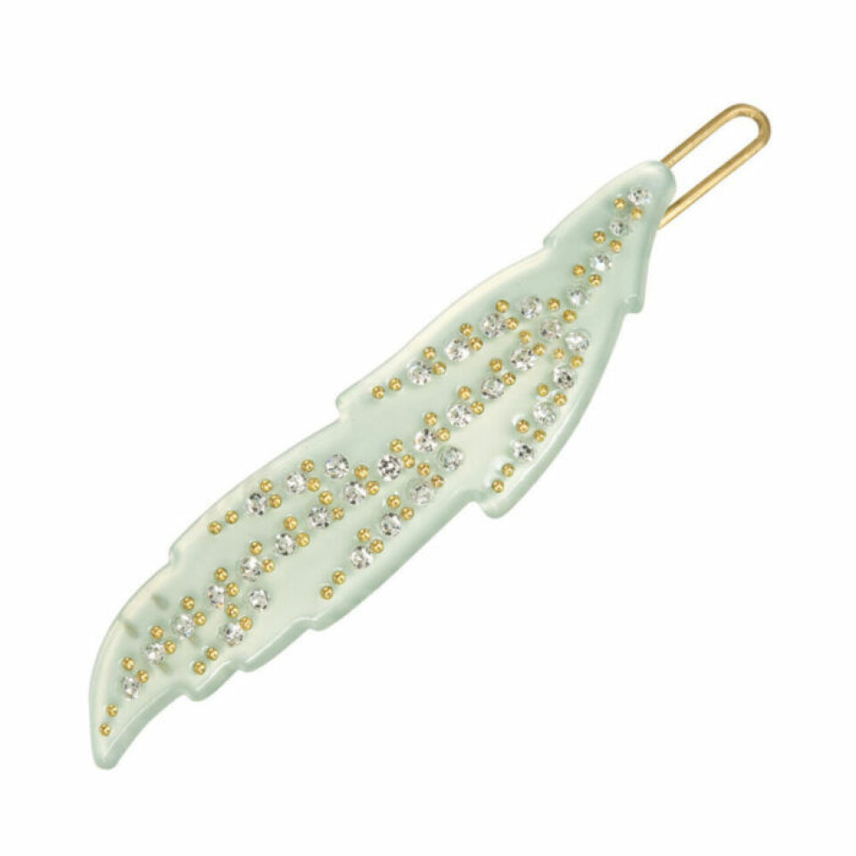 Från diadem till väskor – 30 trendiga accessoarer i butik