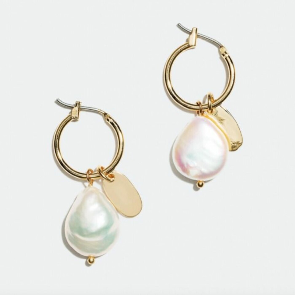 Från diadem till väskor – 30 trendiga accessoarer i butik