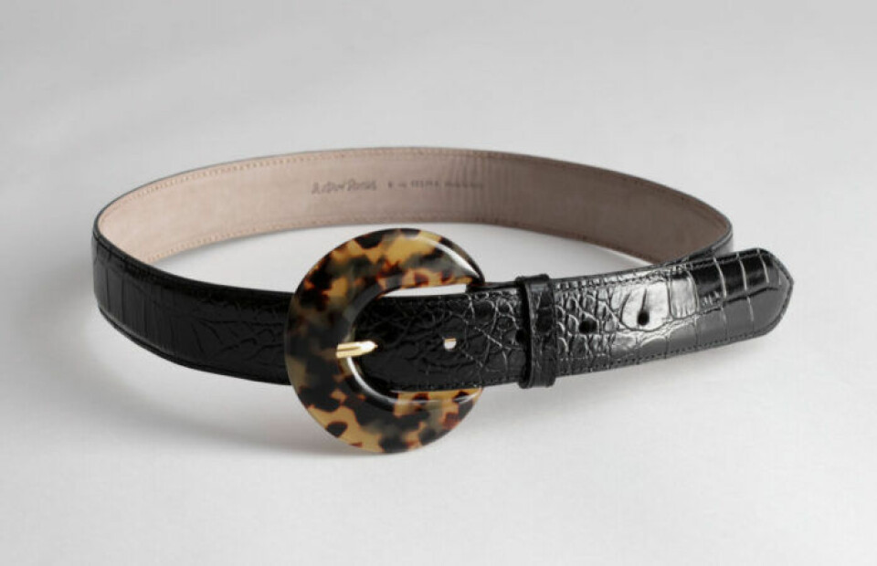 Från diadem till väskor – 30 trendiga accessoarer i butik