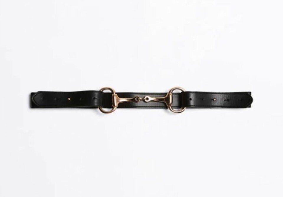 Från diadem till väskor – 30 trendiga accessoarer i butik