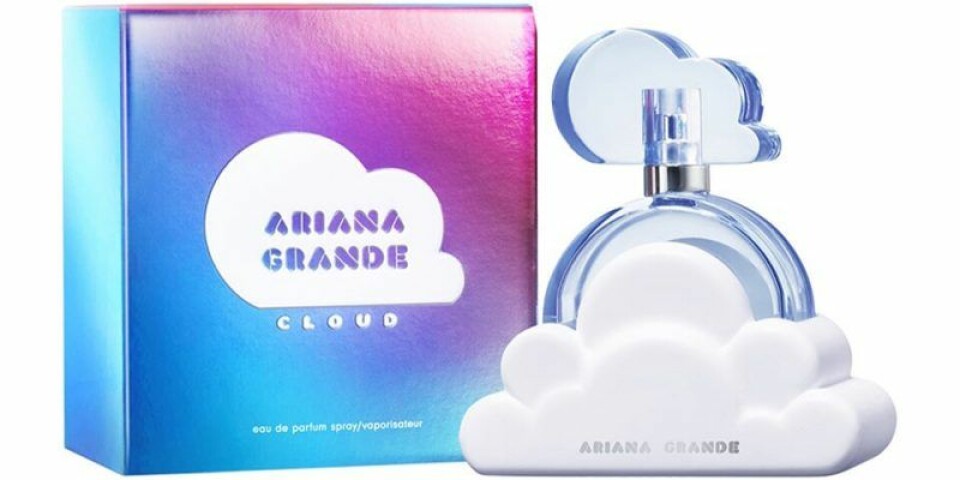 Ariana Grande började även året med att släppa en parfym. Ariana Grande började även året med att släppa en parfym.