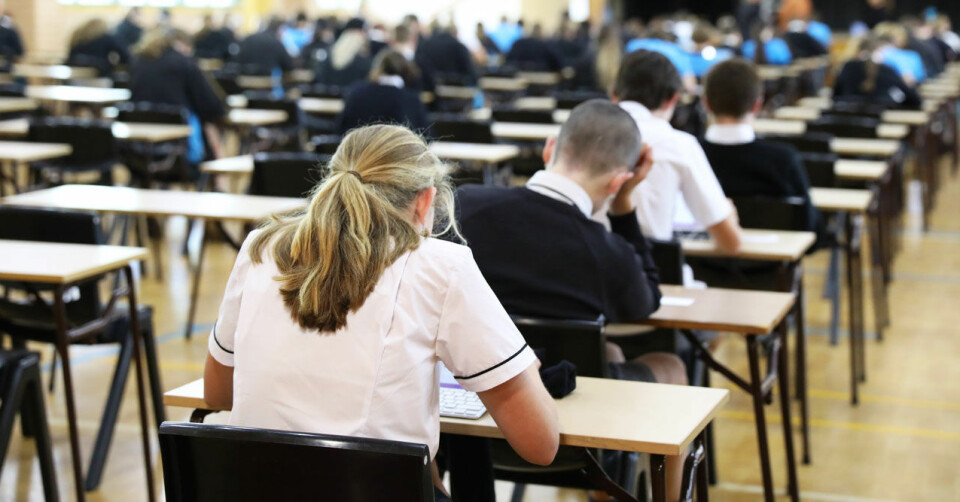Nationella proven inte är gjorda för distans, utan kräver att man fysiskt är på plats. Nationella proven inte är gjorda för distans, utan kräver att man fysiskt är på plats.