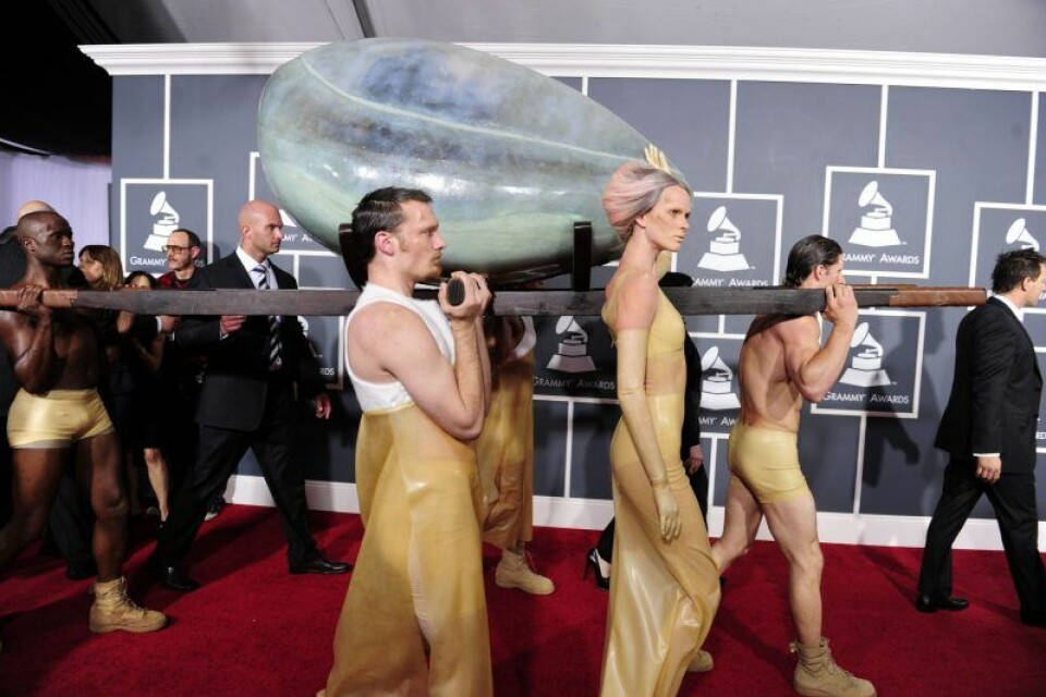 12 gånger Lady Gaga har ägt röda mattan – se bilderna