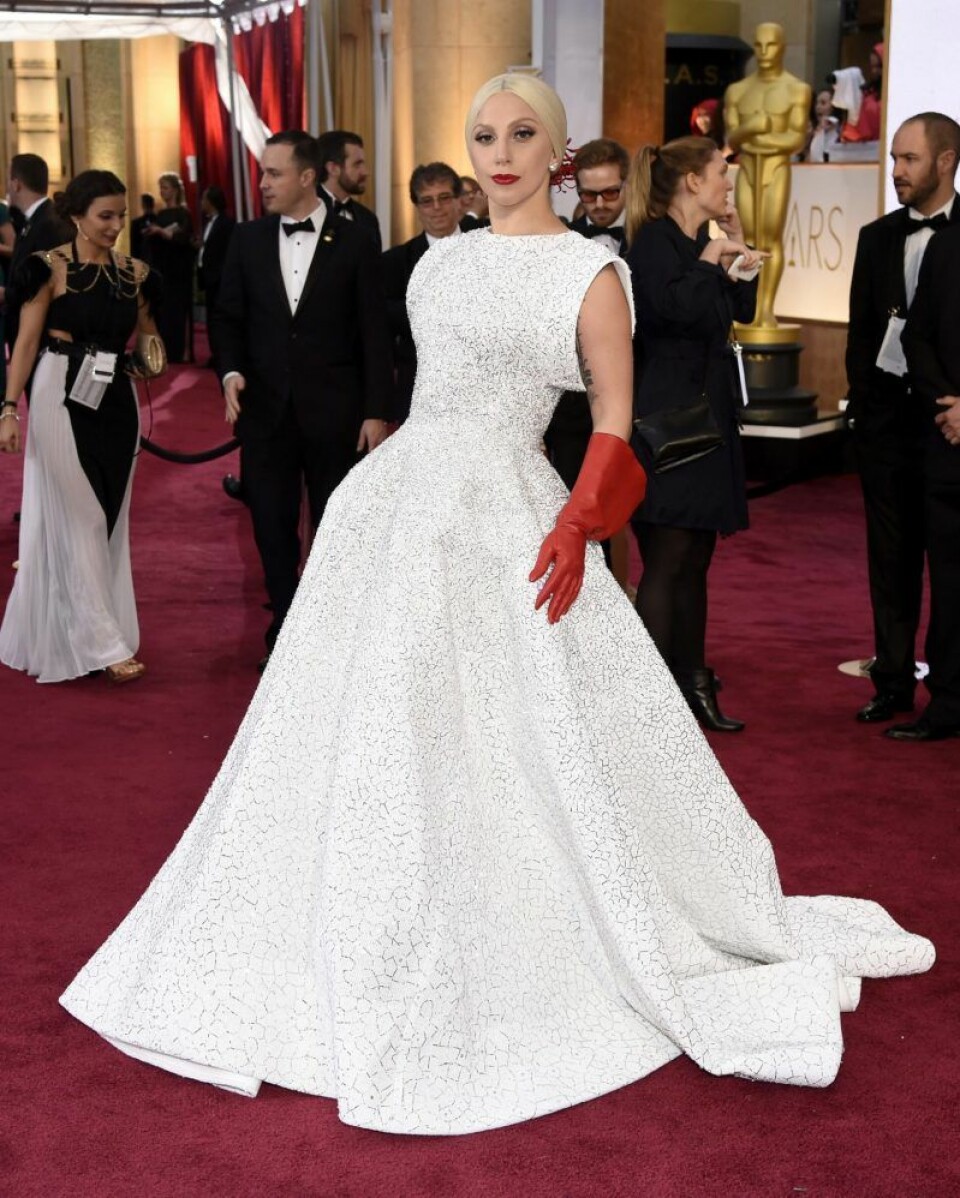 12 gånger Lady Gaga har ägt röda mattan – se bilderna