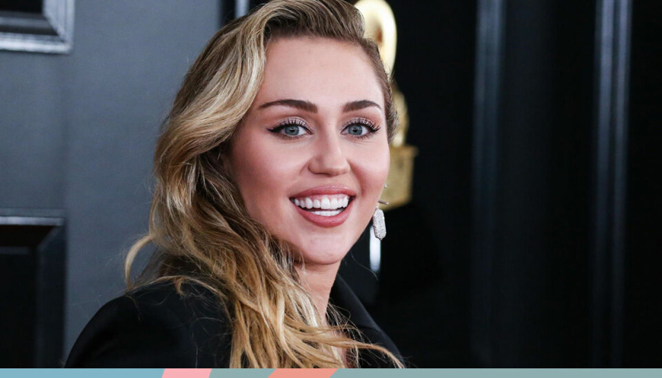 Miley Cyrus nya frisyr i hemmakarantänen – klippt av sin mamma