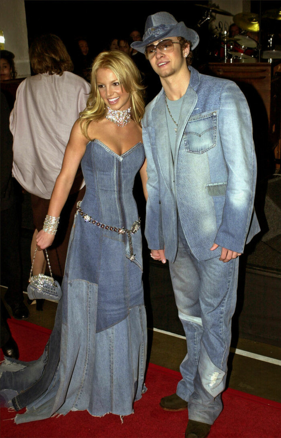 Britney Spears och Justin Timberlake i matchande denim-outfits. Britney Spears och Justin Timberlake i matchande denim-outfits.